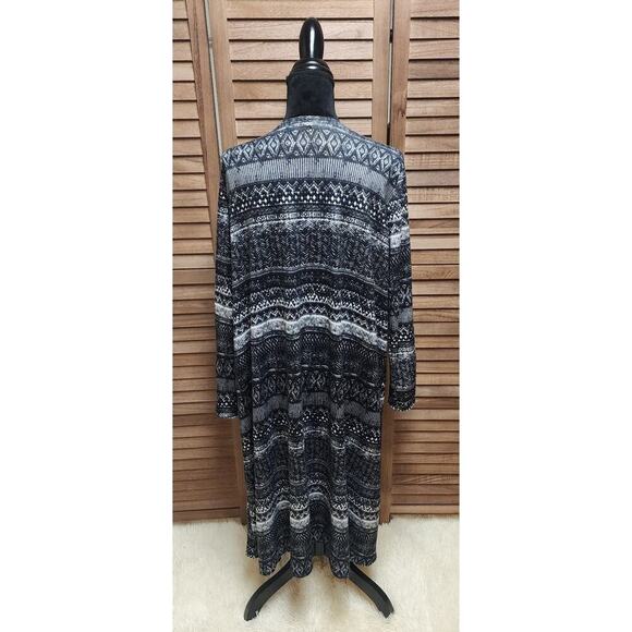 LuLaRoe Womens Cardigan Size XL Sarah Black & White Stretchy Knit Long Duster - Picture 6 of 7